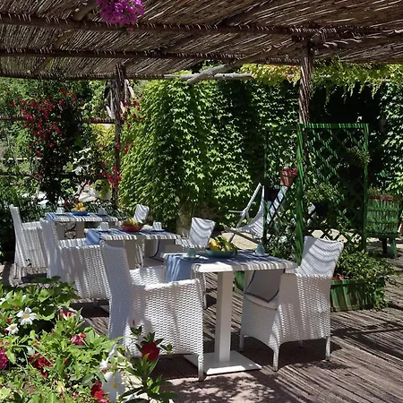 Aquarius Maiori B&B-3