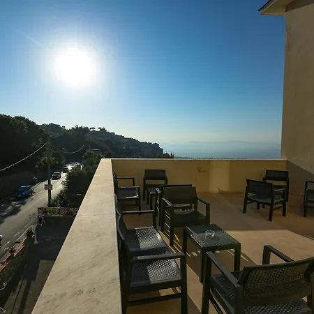 Hotel Royal Hills-3