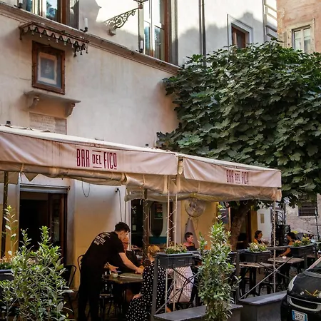 The Right Place 4U Navona Luxury Rooms-3