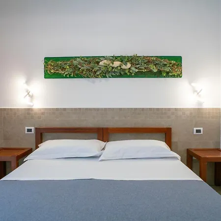 Petit Hotel-2