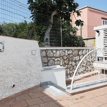 Mas House Capri-3