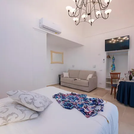 Aparthotel Antica Repubblica In The Historical Center 2 Minutes Away,100Mt From The Sea-3