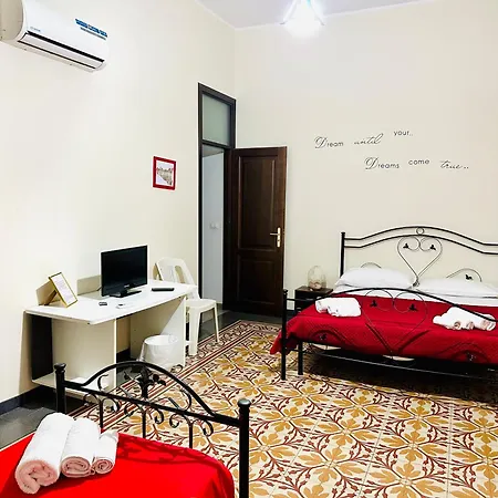 Maya Palace Real Rooms Palermo Centre Close To Cathedral-3