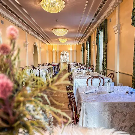 Hotel Moderno Restaurant-3