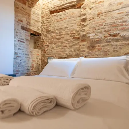 Uc - Guest House Gerardo-2