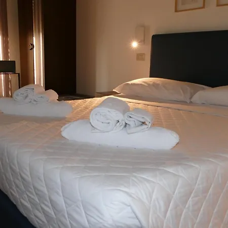 Hotel Spring-3