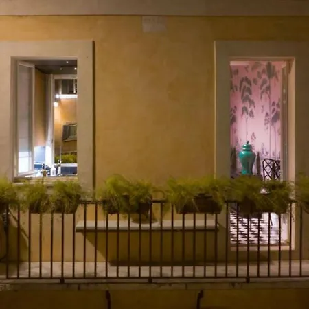 Casa Morgana - The Pantheon Balcony Suite-2