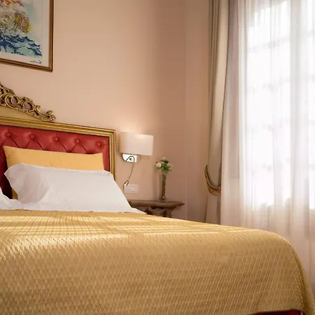 Porta Di Mezzo Luxury Suites & Rooms-3