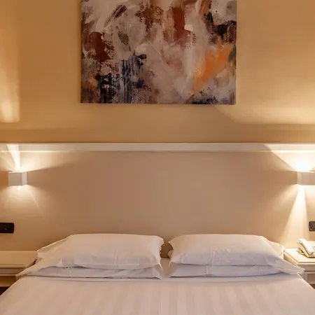 Inn Rome Rooms & Suites-2