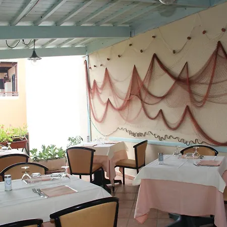 Hotel Geranio Rosso-3