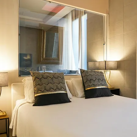 Corso Boutique Luxury Rooms-3