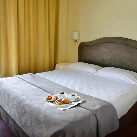 Admiral Hotel Villa Erme-2