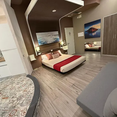 Th Luxury Rooms & Apartment-2