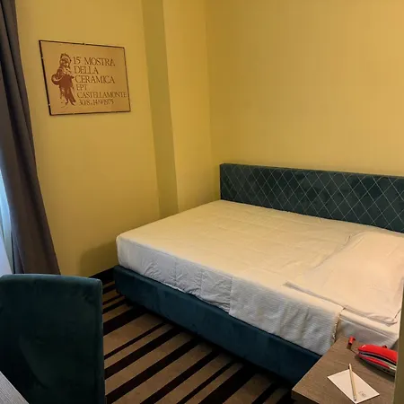 Jet Hotel-2