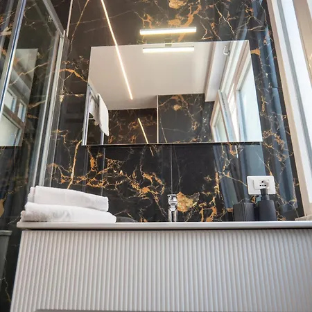 Relais San Demetrio - Modern & Central Rooms By Leading Hotel-3