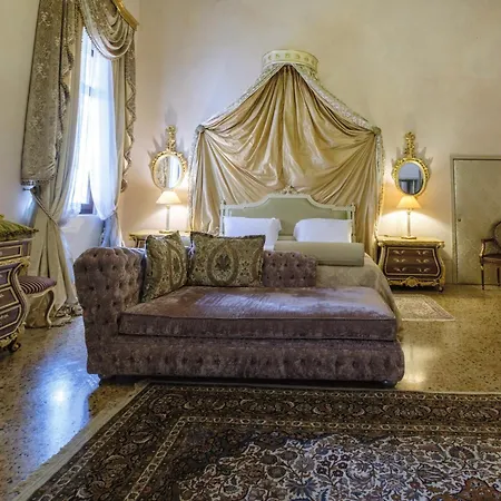 Palazzo Ca' Bernardo By Francesco Molon-3