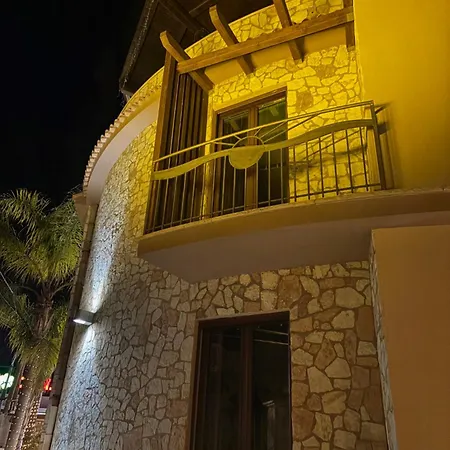 Sun Tower Beach Apartments-2