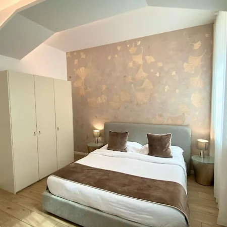 Boutique Room-2