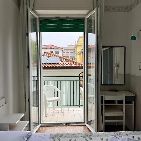 Hotel Urania Nuova Gestione-3