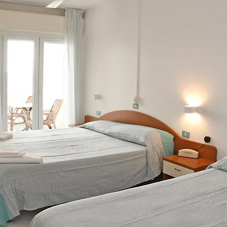 Hotel Exclusive - In Pieno Centro A Pochi Passi Dal Mare-2