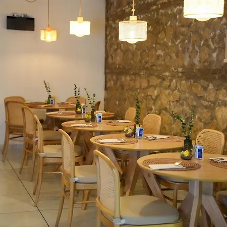 Plana Hotel-3