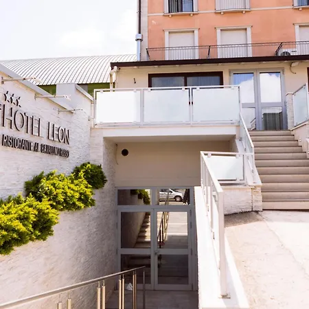 Hotel Leon - Ristorante Al Cavallino Rosso-3