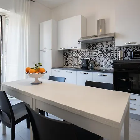 Catania Over Time - Tourist Rooms-3