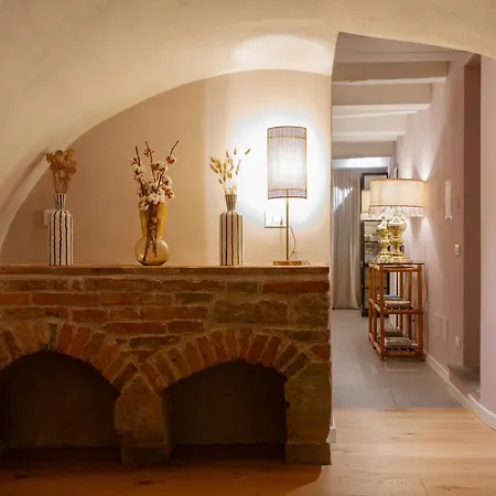Lunaria Suites - Fyodor Dostoyevsky'S House-3