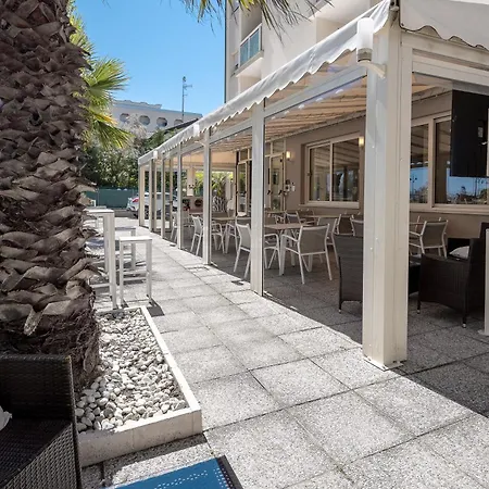 Hotel Altamarea Cesenatico-2
