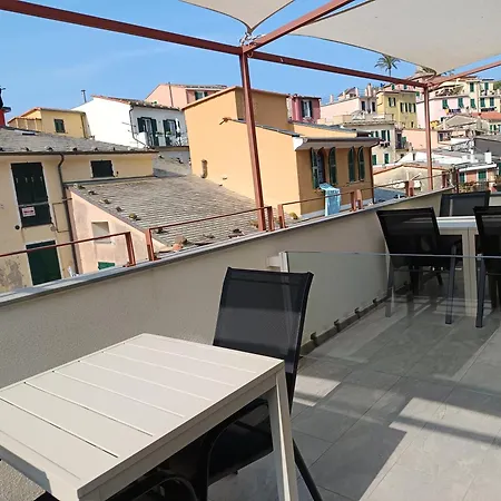 Santa Marta Rooms - Vernazza-2