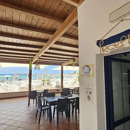 Vel Mari - Rooms On The Beach-3