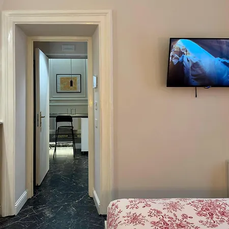 Room Roma Nazionale-2