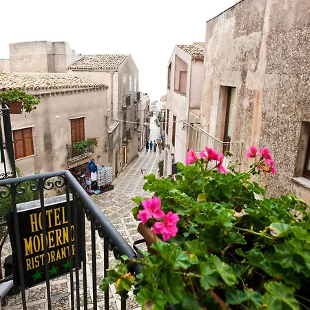 Hotel Moderno-3