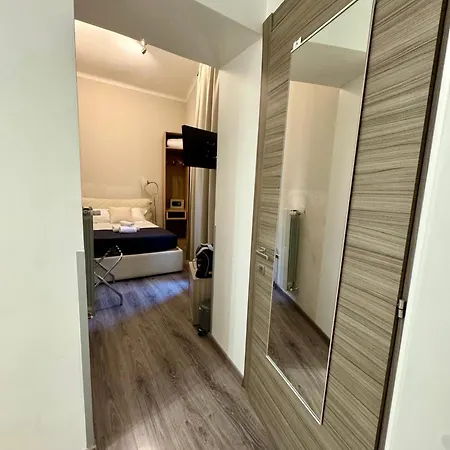 Rhs Rienzo Suites Guesthouse-2
