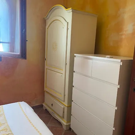 I Mari Di Gallura Suites And Rooms-2