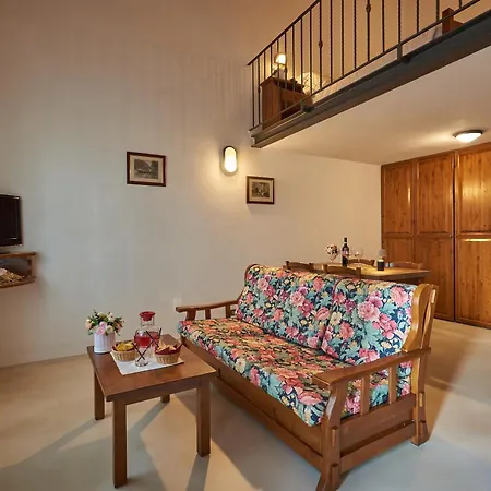 Casanova - Panoramic Rooms And Suites-3