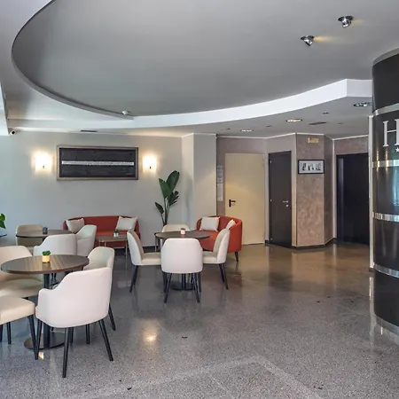 Hotel Riviera-3