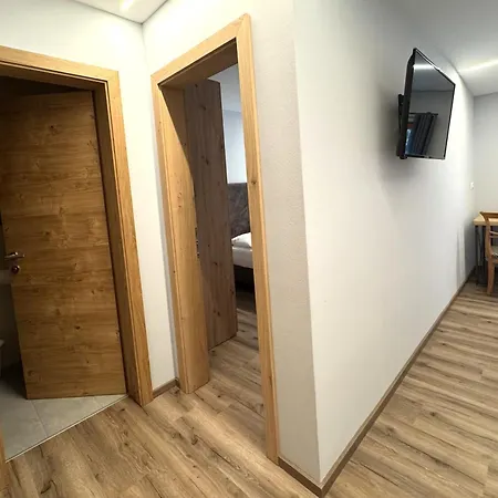 Glacier Rock Guesthouse Ex Pension Dangl-3