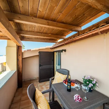 La Casa Di Mannazzotta 1-2