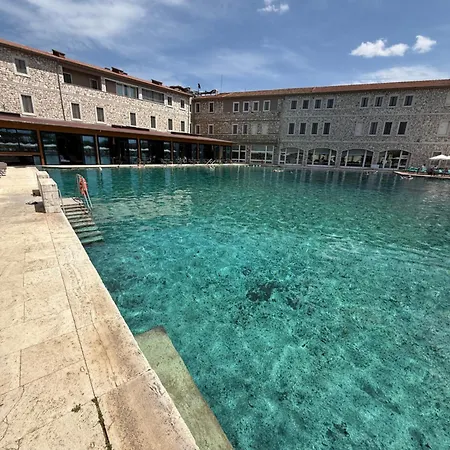 Casale Terre Rosse Garden-3