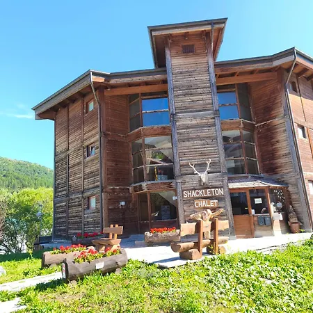 Shackleton Chalet-3
