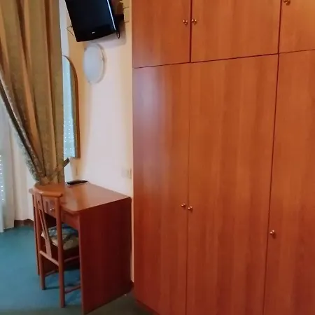 Hotel Acerboli-3