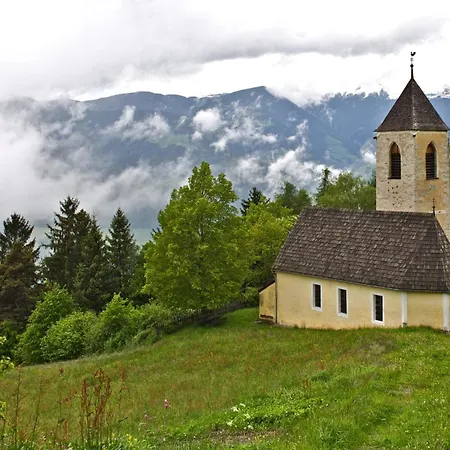 San Pietro Dolomiti Small Budget Hotel-3