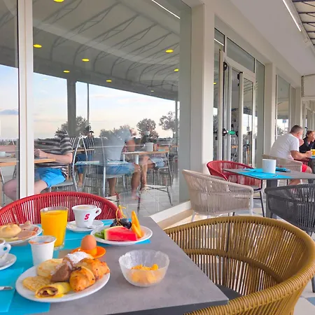 Hotel Riviera-3