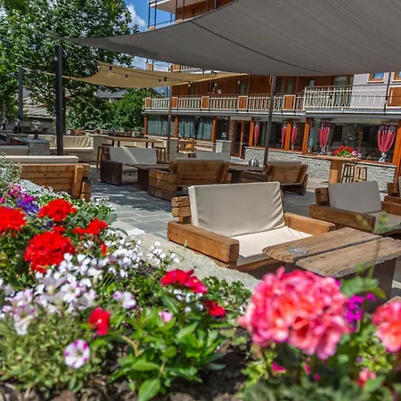 Hotel K2-2