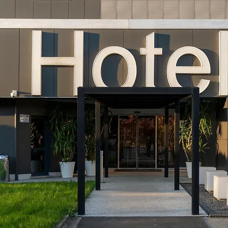 The Aries Hotel-3