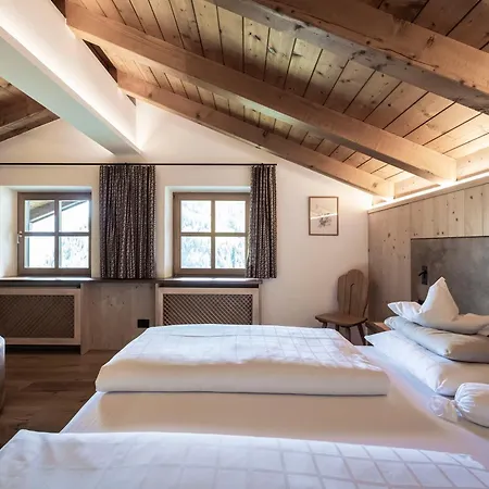 Charmehotel Uhrerhof - Deur-2