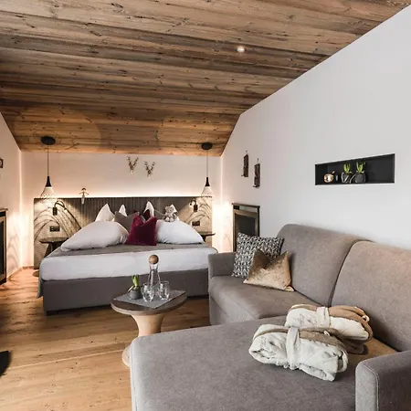 Alpine Boutique Villa Gabriela - Adults Only-3