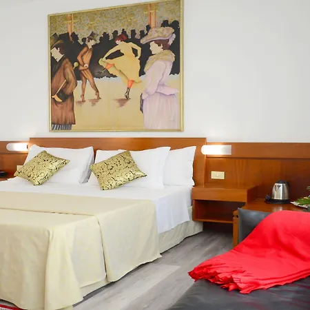 Hotel Krystal-2