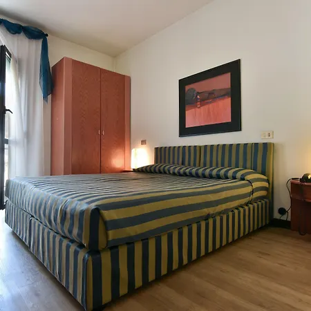 Gamma Hotel-3